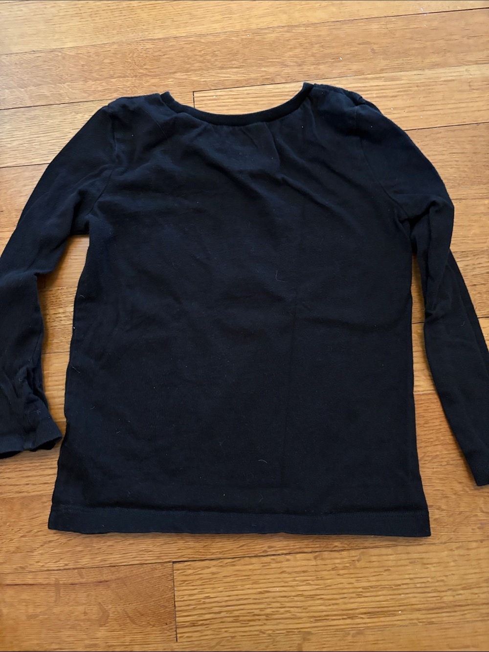 Girls 4T Halloween bundle: PJs, sweatshirt, shirt - Picture 16 of 16